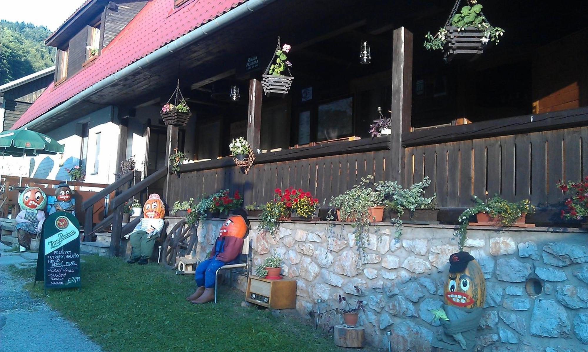 Penzión Pastierňa Dedinky Exterior foto